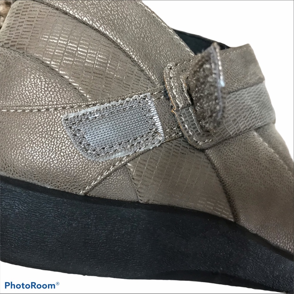 Clark’s Cloudsteppers Sillian Rani Ankle Bootie size 7 Never Worn - Picture 4 of 12